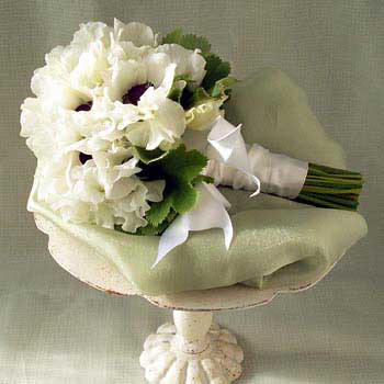 hite Wedding Bouquet 3